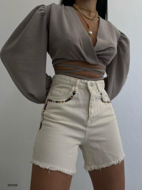 PANTALLONA TE SHKURTRA ME SHTRAT TE LARTE - AR-287