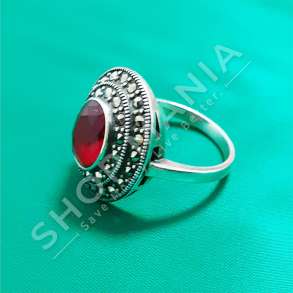 UNAZE ARGJEND ME GUR ZIRKON "RRETHORE - E KUQE"