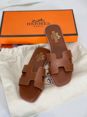 SHAPKA PER FEMRA "HERMES PARIS" - CN-527