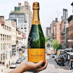 VEUVE CLICQUOT - SHAMPANJE "BRUT", ME KUTI DHURATE - 750ML, 12% VOL.
