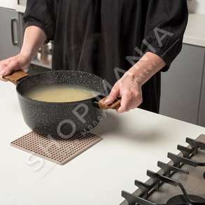 NAVA - MBAJTESE SILIKONI PER ENET E NXEHTA "MISTY" - 18X18CM