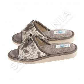 AMARYLLIS - SHAPKA PER FEMRA KAFE ME DIZENJO LULESH 100% PAMBUK "MOKA"