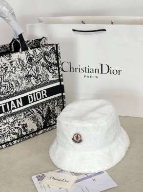 KAPELE RRETHORE "DIOR" - CN-585