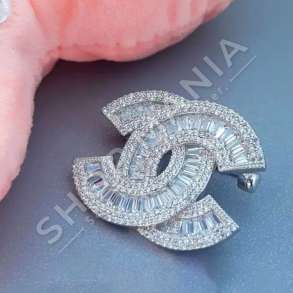 KARFICE ARGJEND ME GUR ZIRKONI "DIZAJN CHANEL" - DHA-BL15-186