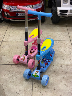 SCOOTER ME NDENJESE PER FEMIJE