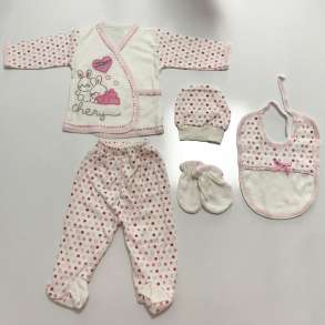 SET ME BLUZE ME BUTON, TUTA ME CORAPE , GUSHORE, KAPUC DHE DORASHKA DZ-020