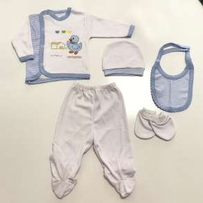 SET ME BLUZE ME MENGE TE GJATA, TUTA ME CORAPE, GUSHORE, KAPUC & DORASHKA DZ-024